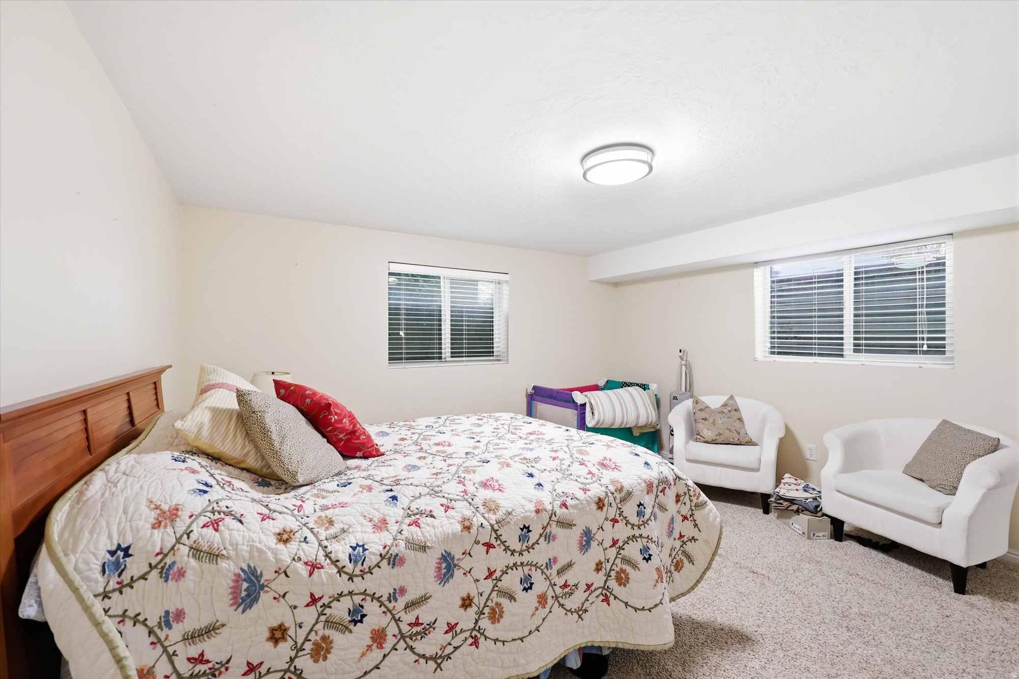 CHATTEL ESTATES - Residential