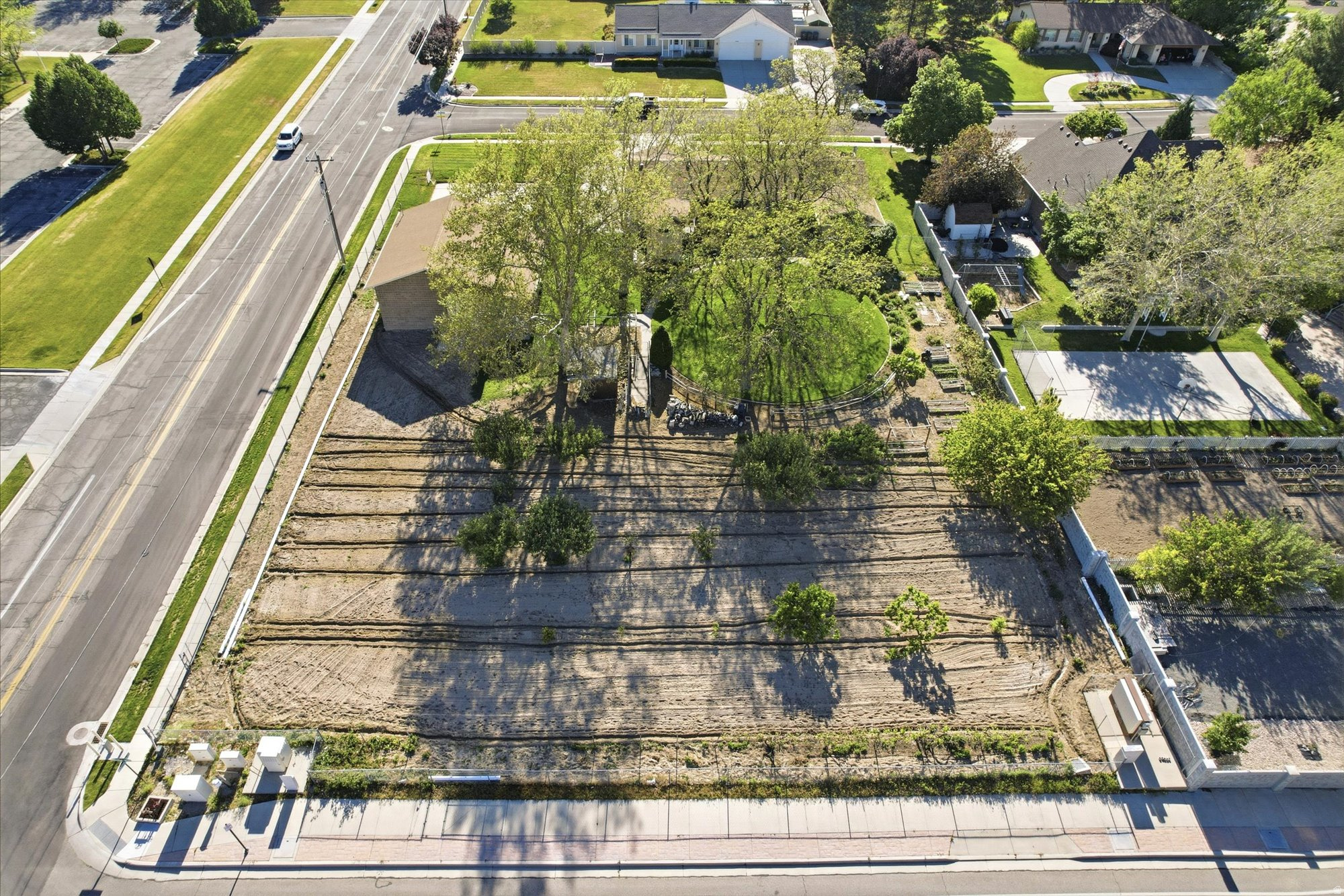 CHATTEL ESTATES - Residential
