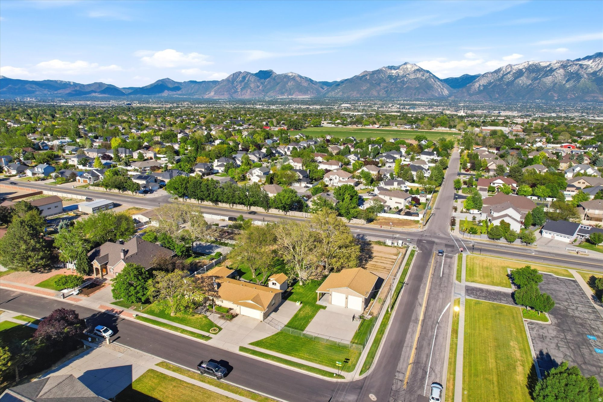 CHATTEL ESTATES - Residential