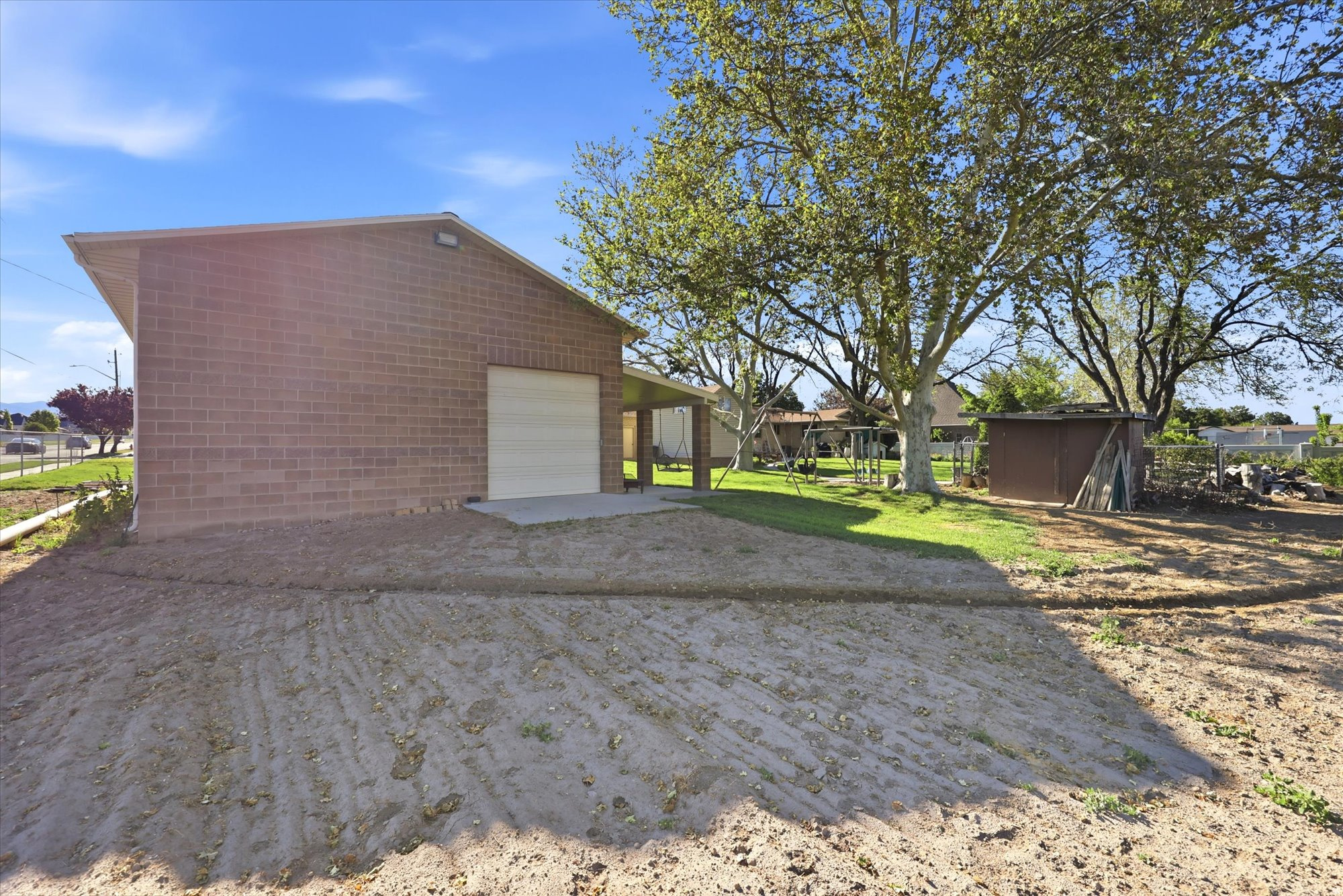 CHATTEL ESTATES - Residential