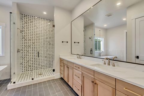 Tiny photo for 261 E CONCORD FARM LN #6, Draper, UT 84020 (MLS # 2127172)