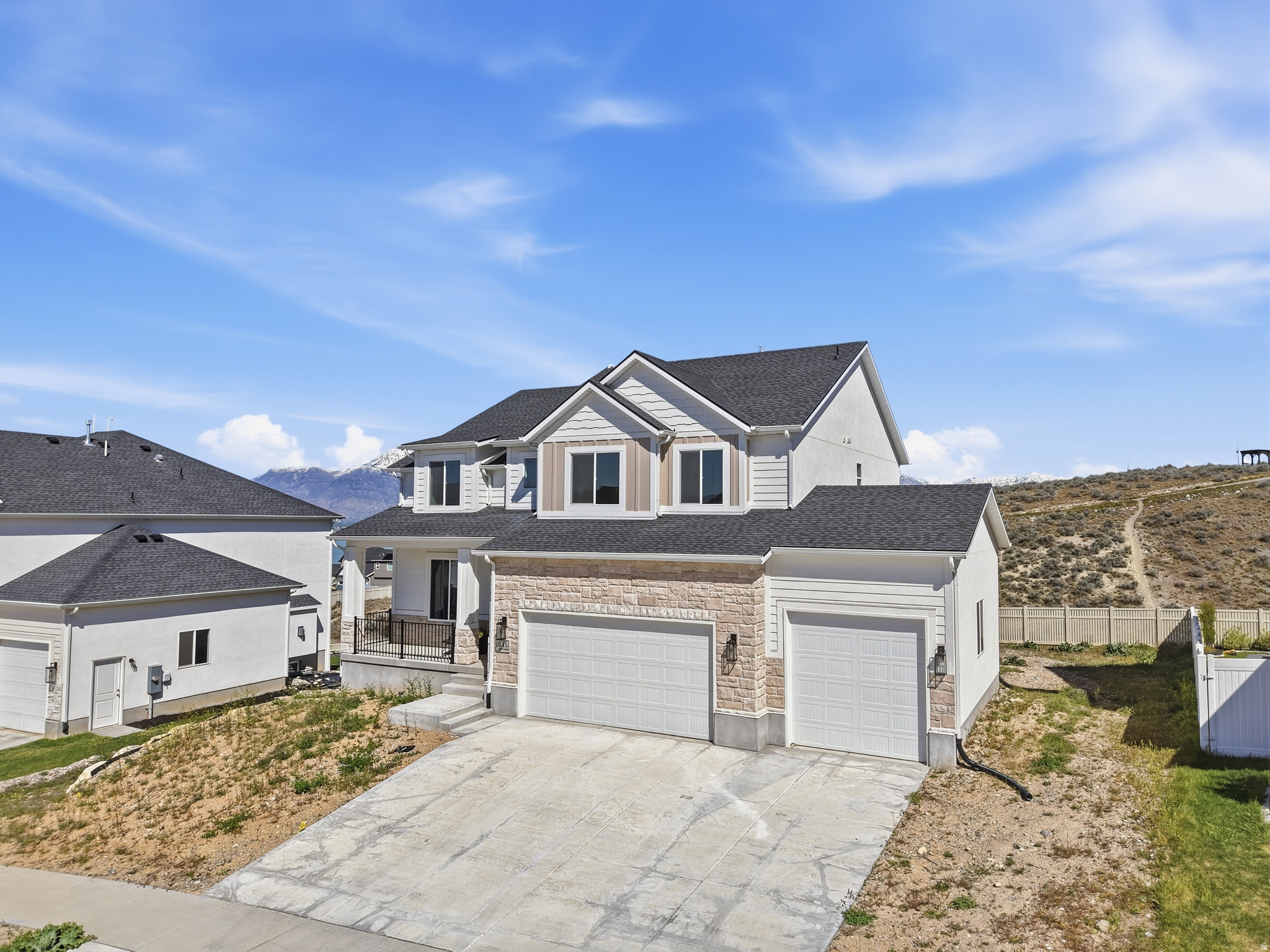 SARATOGA HILLS - Residential