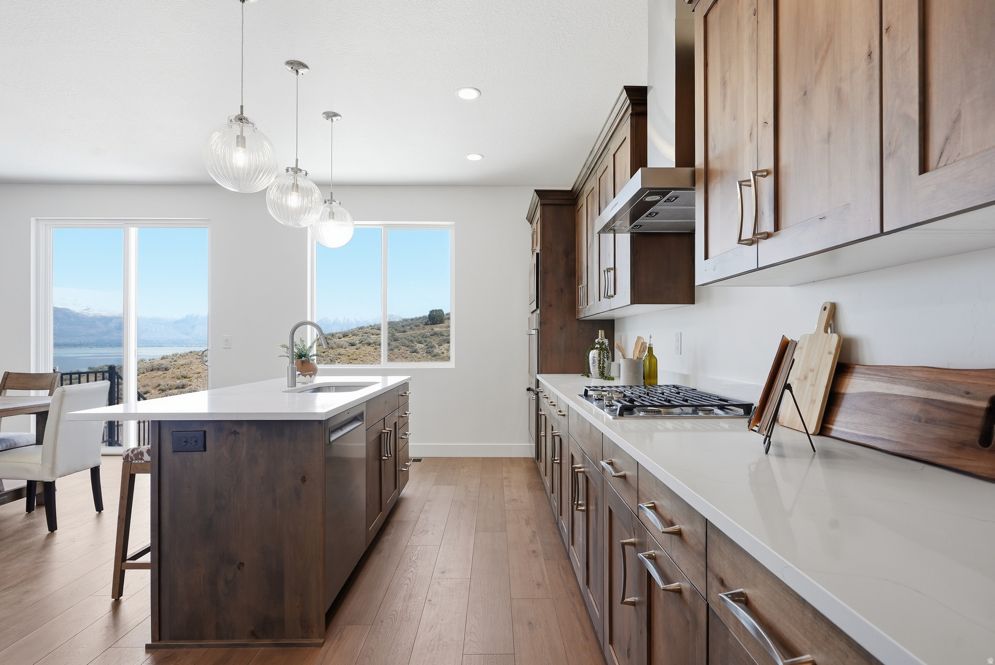 SARATOGA HILLS - Residential