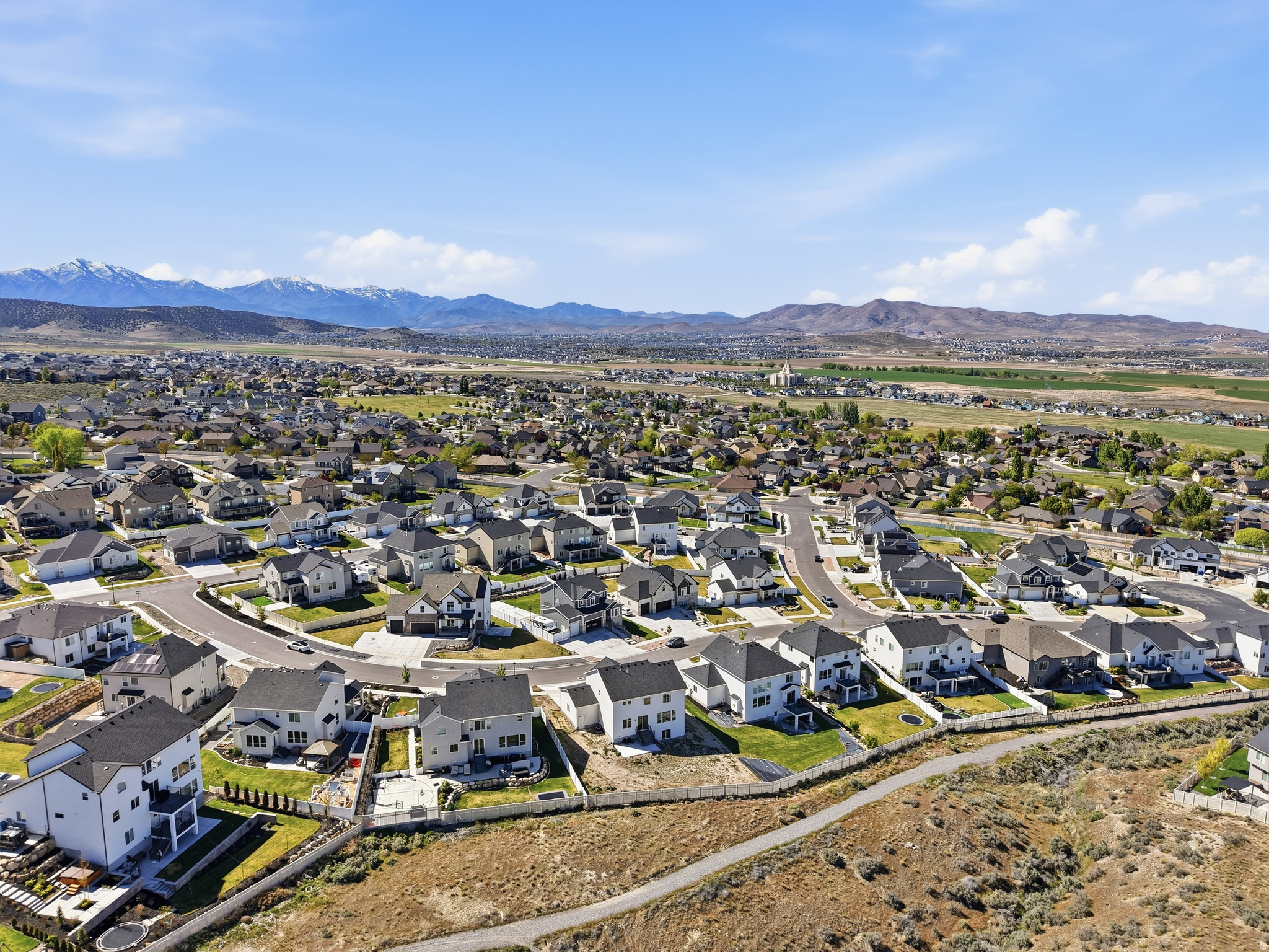 SARATOGA HILLS - Residential