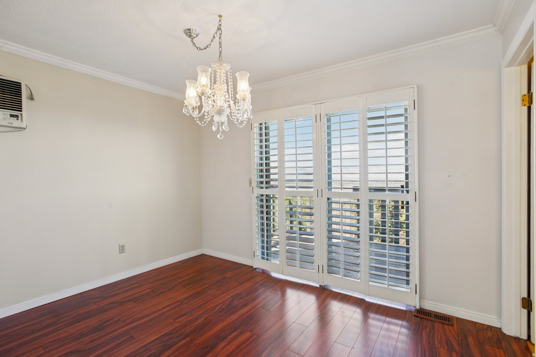 HOLLADAY EAST - Residential