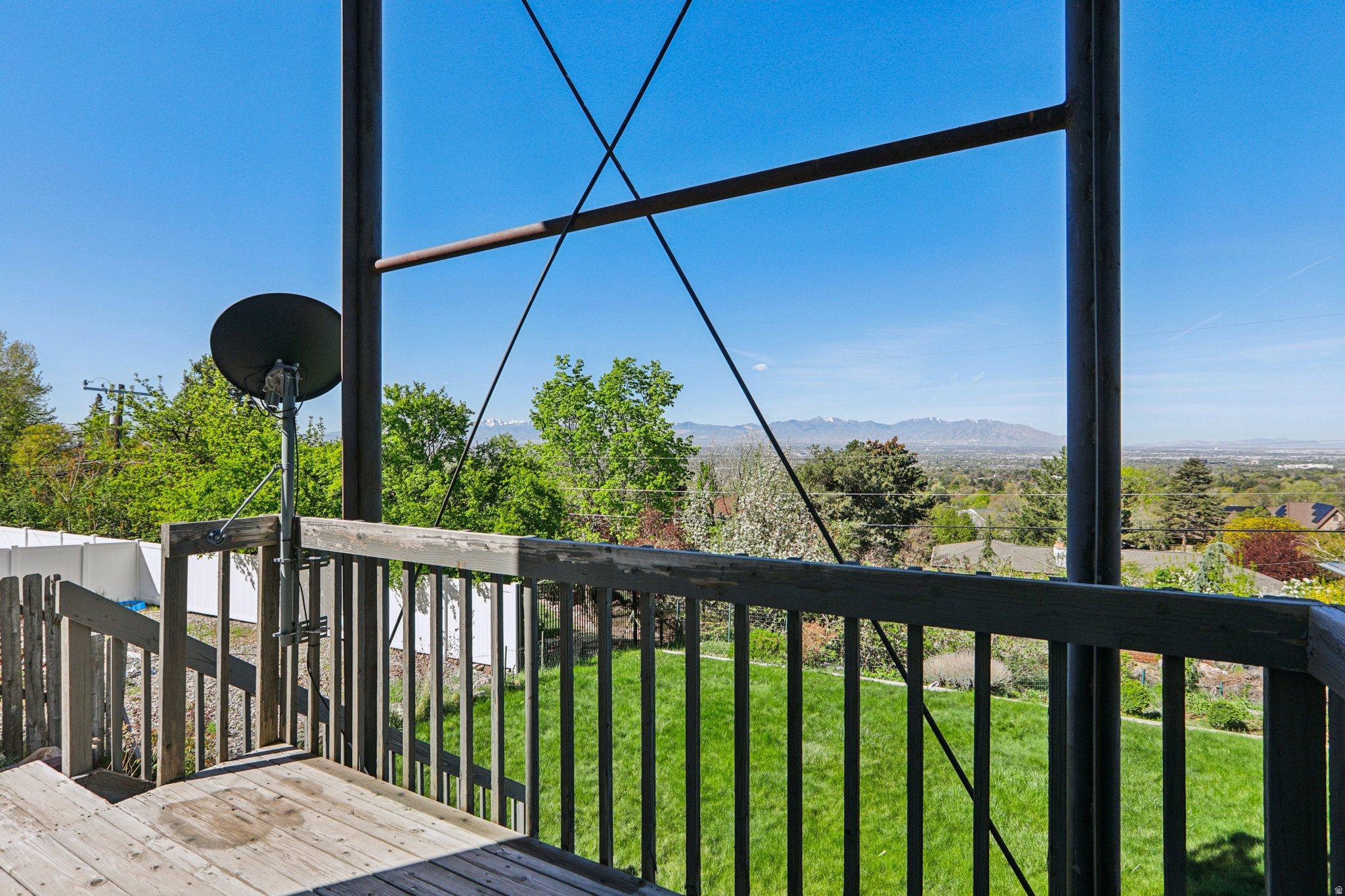 HOLLADAY EAST - Residential