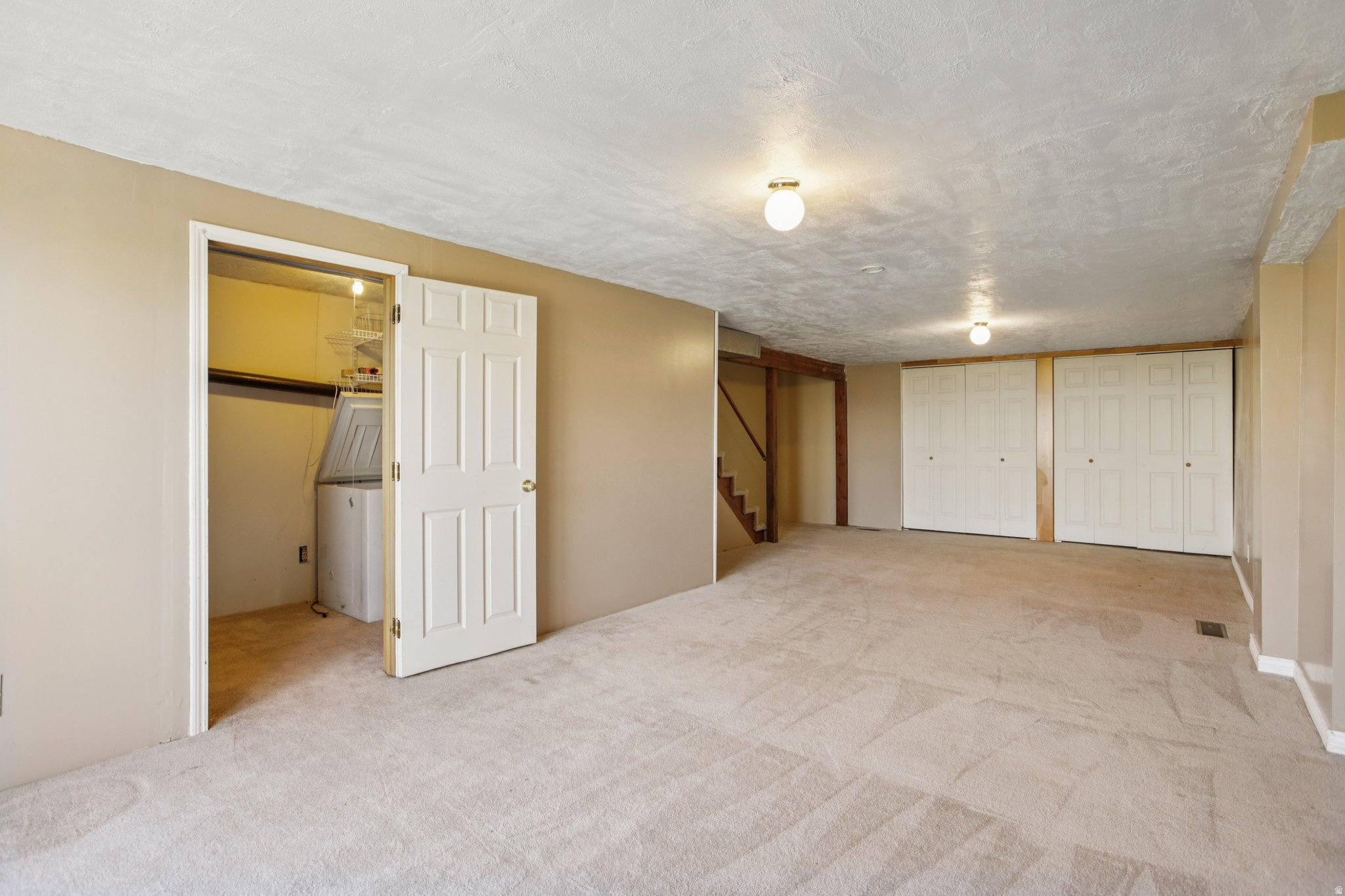 HOLLADAY EAST - Residential