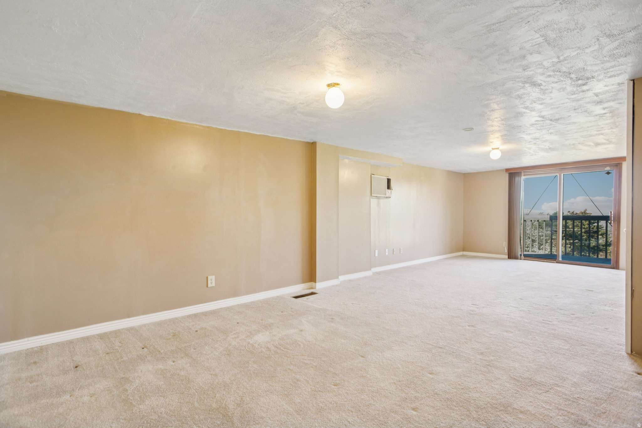 HOLLADAY EAST - Residential