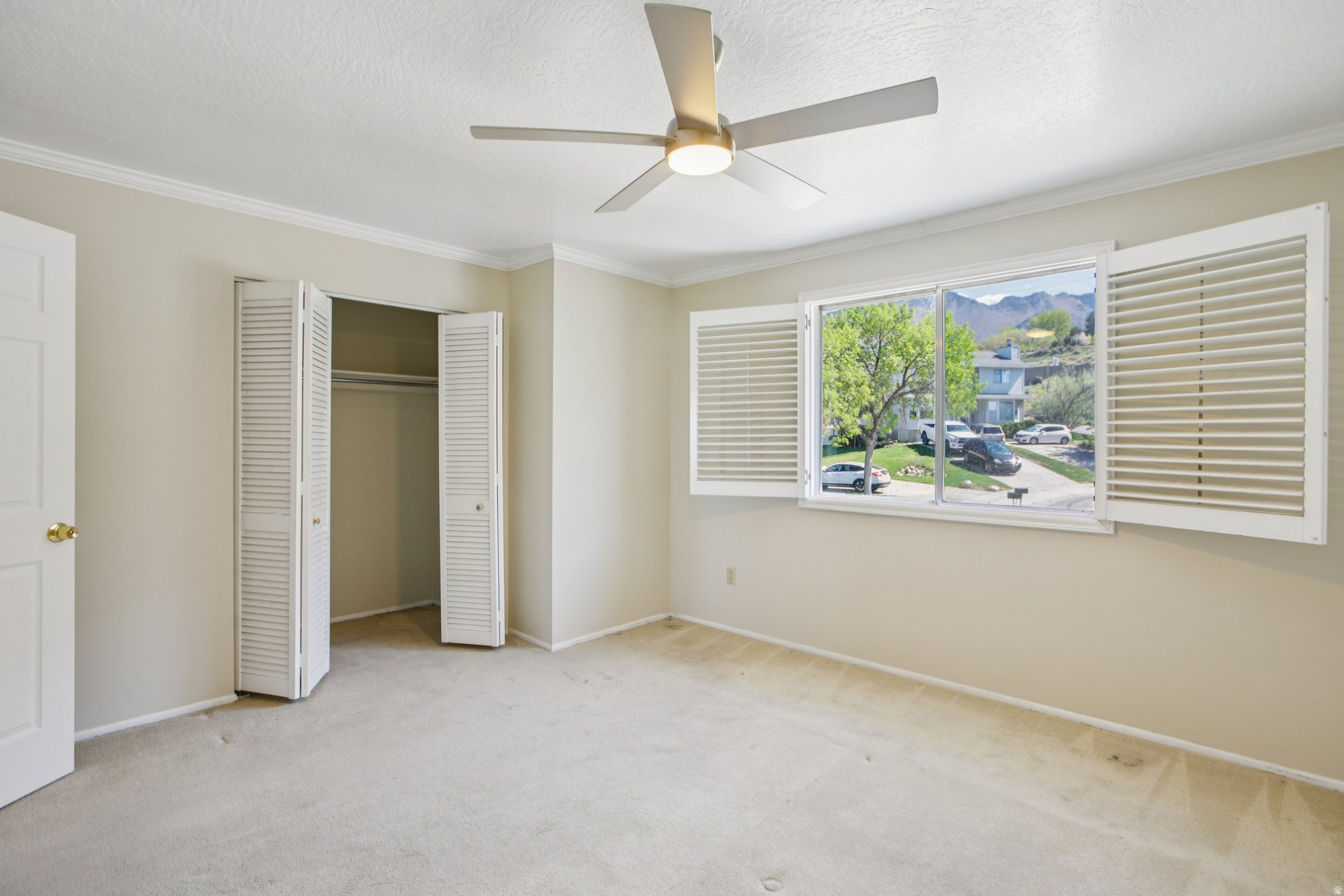 HOLLADAY EAST - Residential