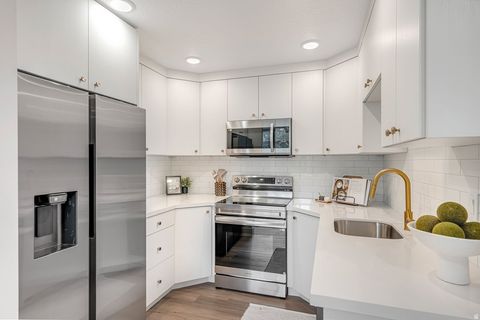 Tiny photo for 4790 S HUGO AVE, Holladay, UT 84117 (MLS # 2154560)
