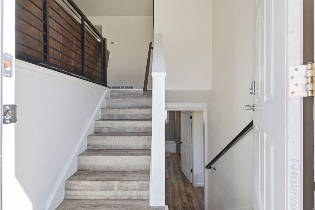 Photo of 244 W 100 N, Roosevelt, UT 84066 (MLS # 2152314)