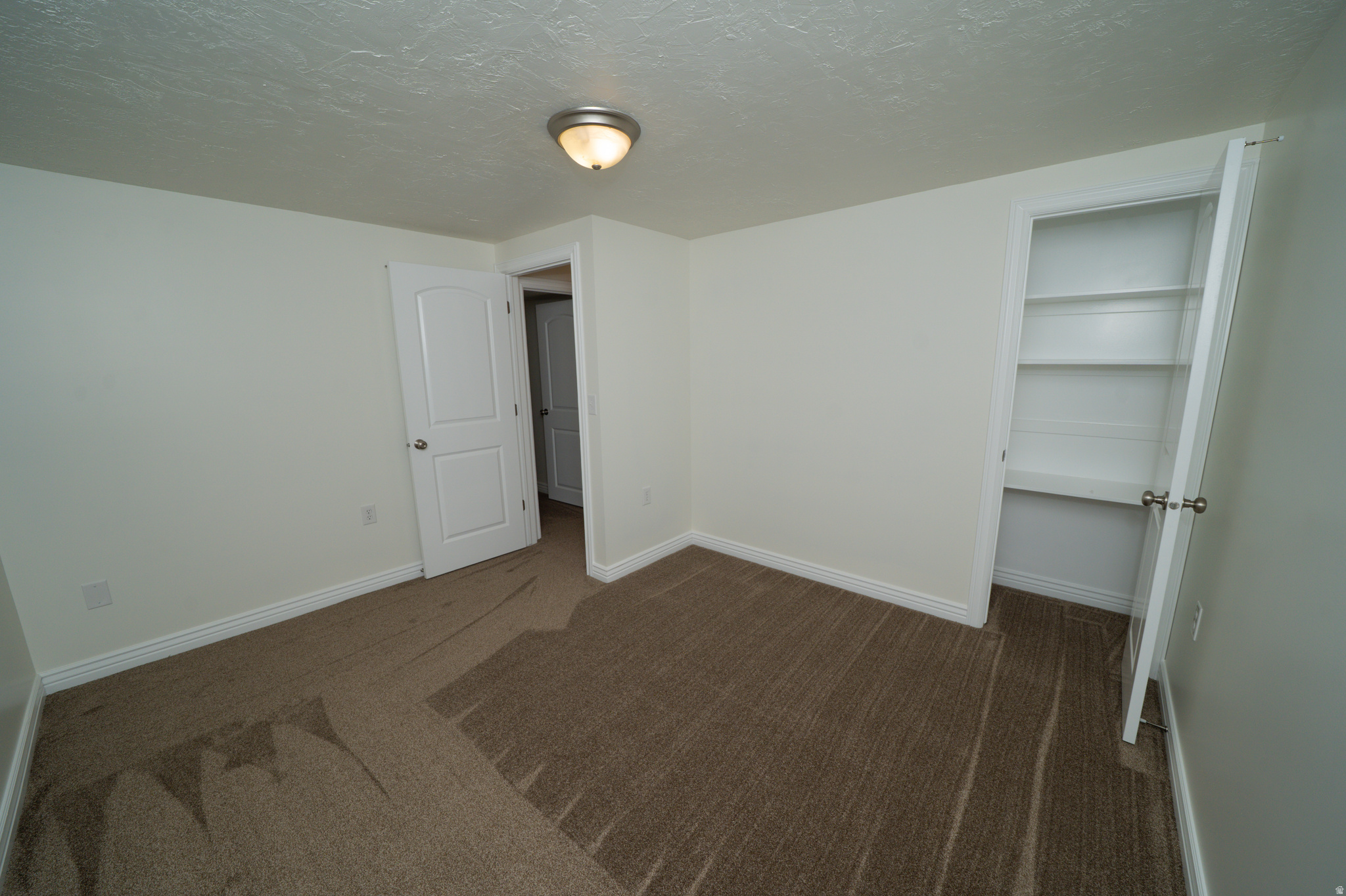 WHITE CITY - Residential