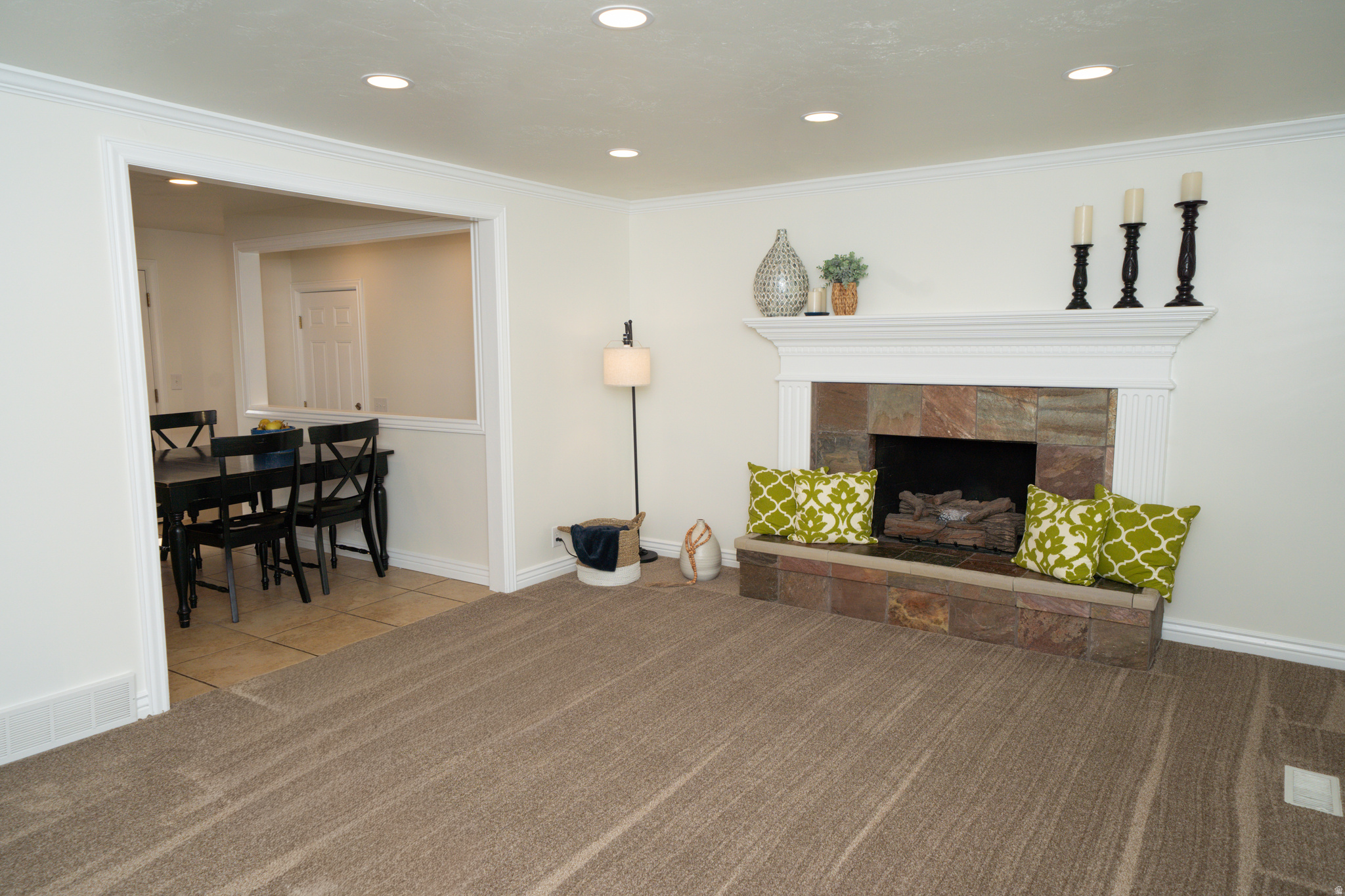 WHITE CITY - Residential