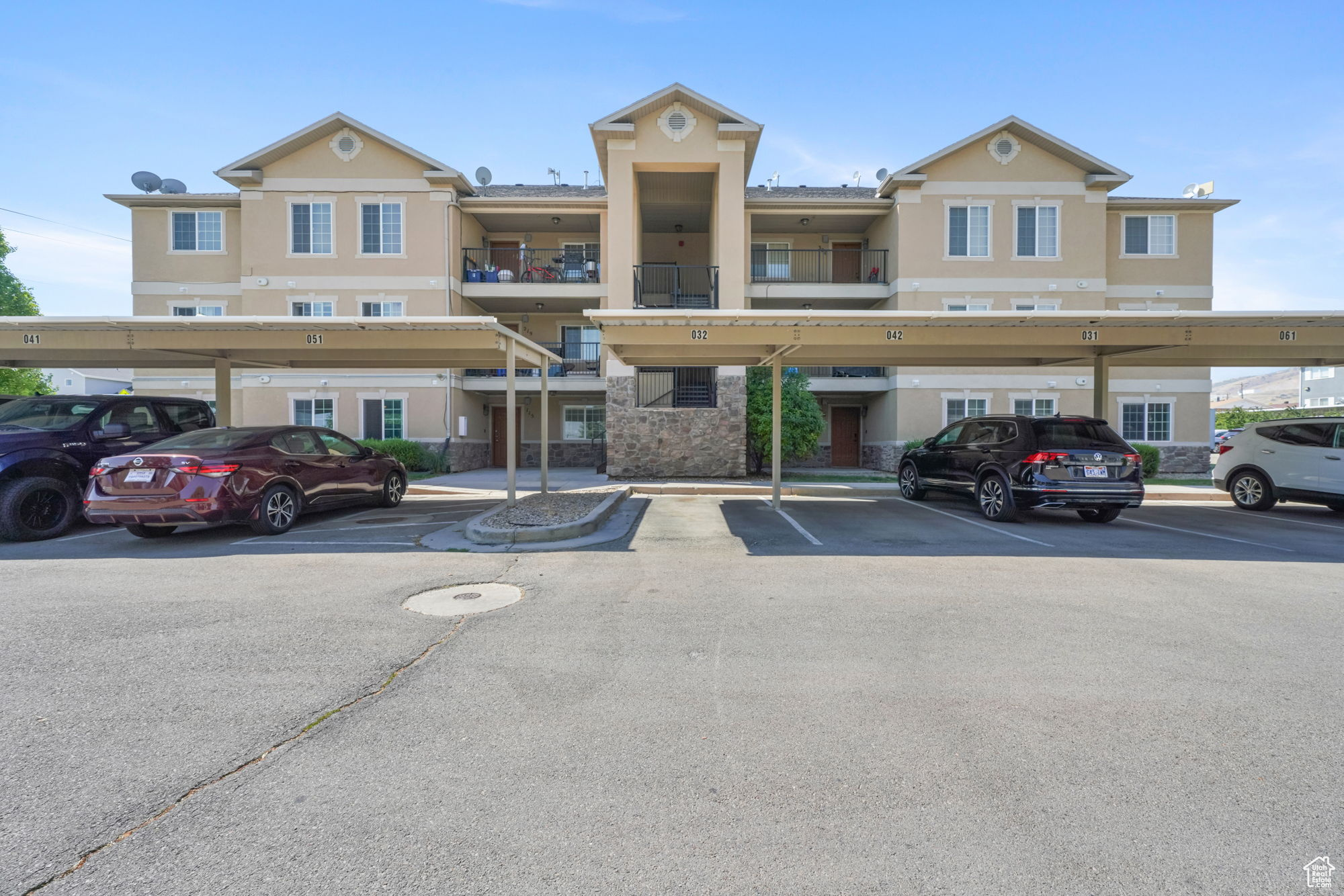 WEST BENCH CONDO - Residential