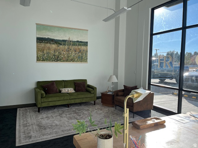 WAKARA POINT - Commercial Lease