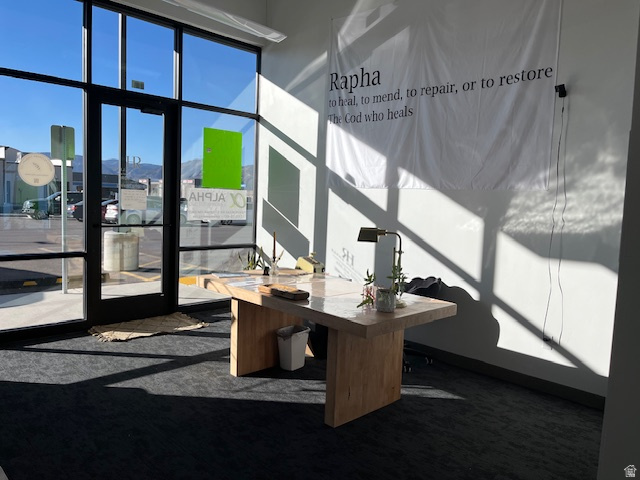 WAKARA POINT - Commercial Lease