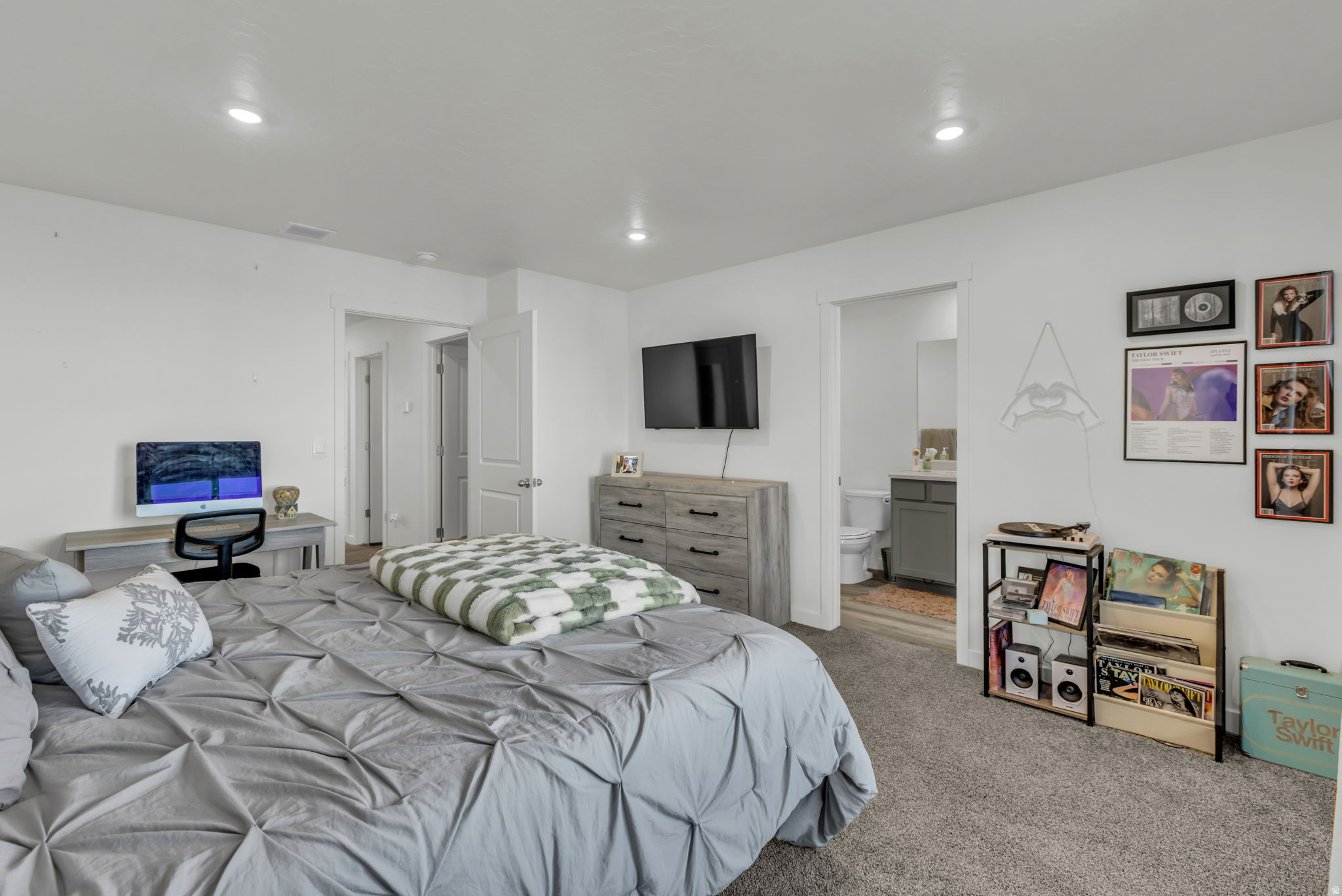 WESTERN ACRES - Residential