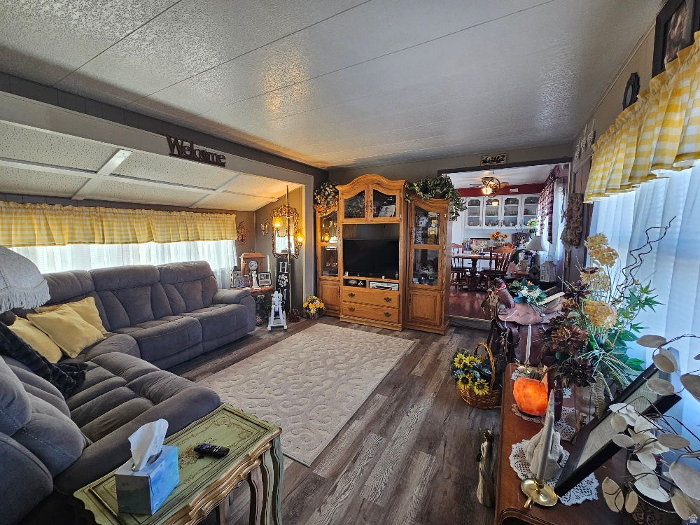 LILA CANYON - Residential