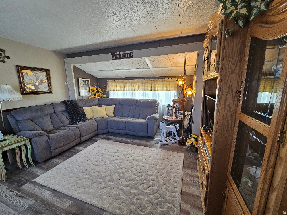 LILA CANYON - Residential