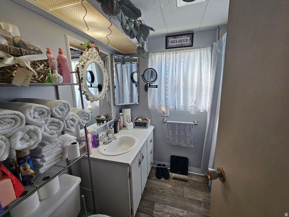 LILA CANYON - Residential