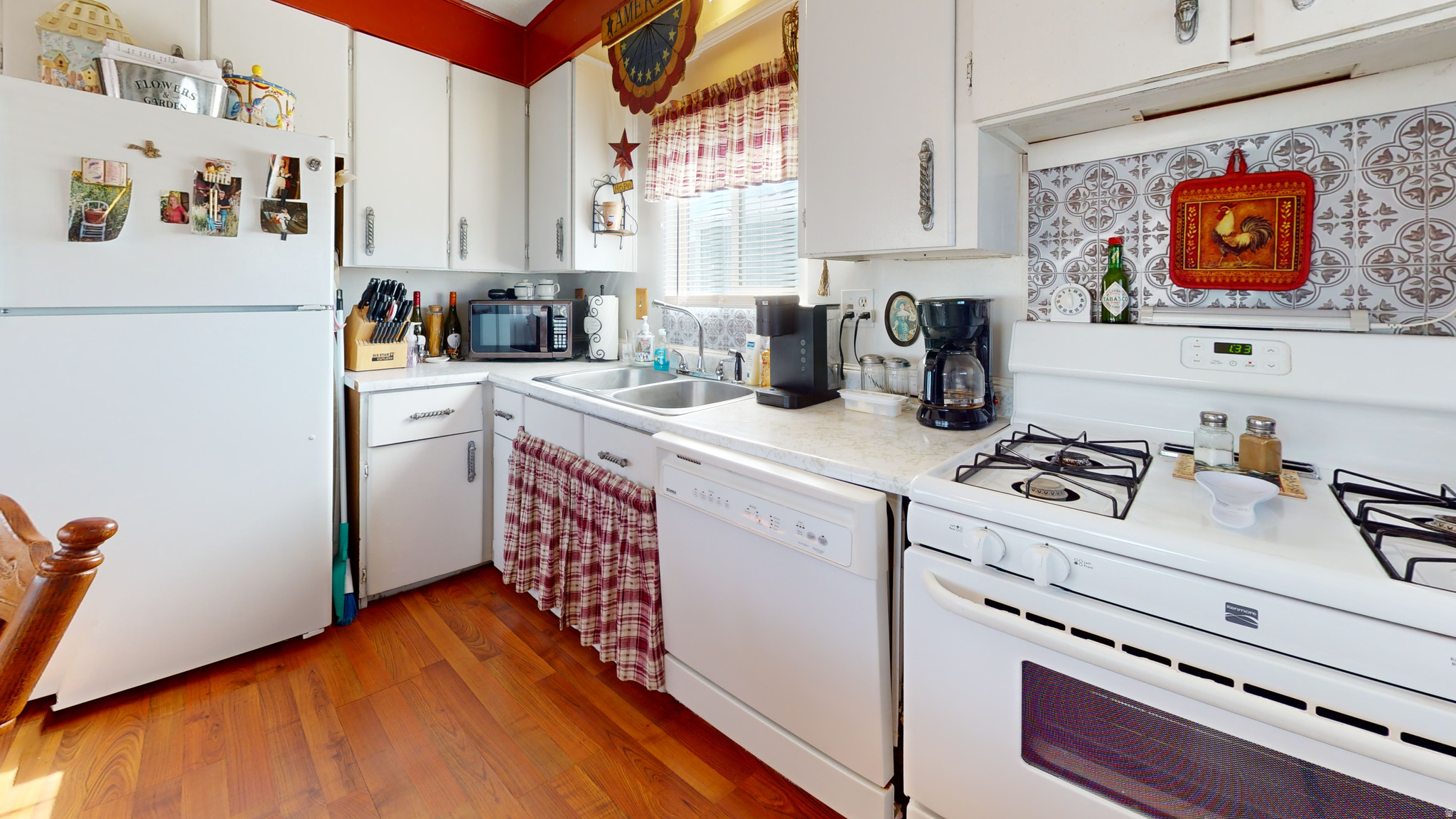 LILA CANYON - Residential