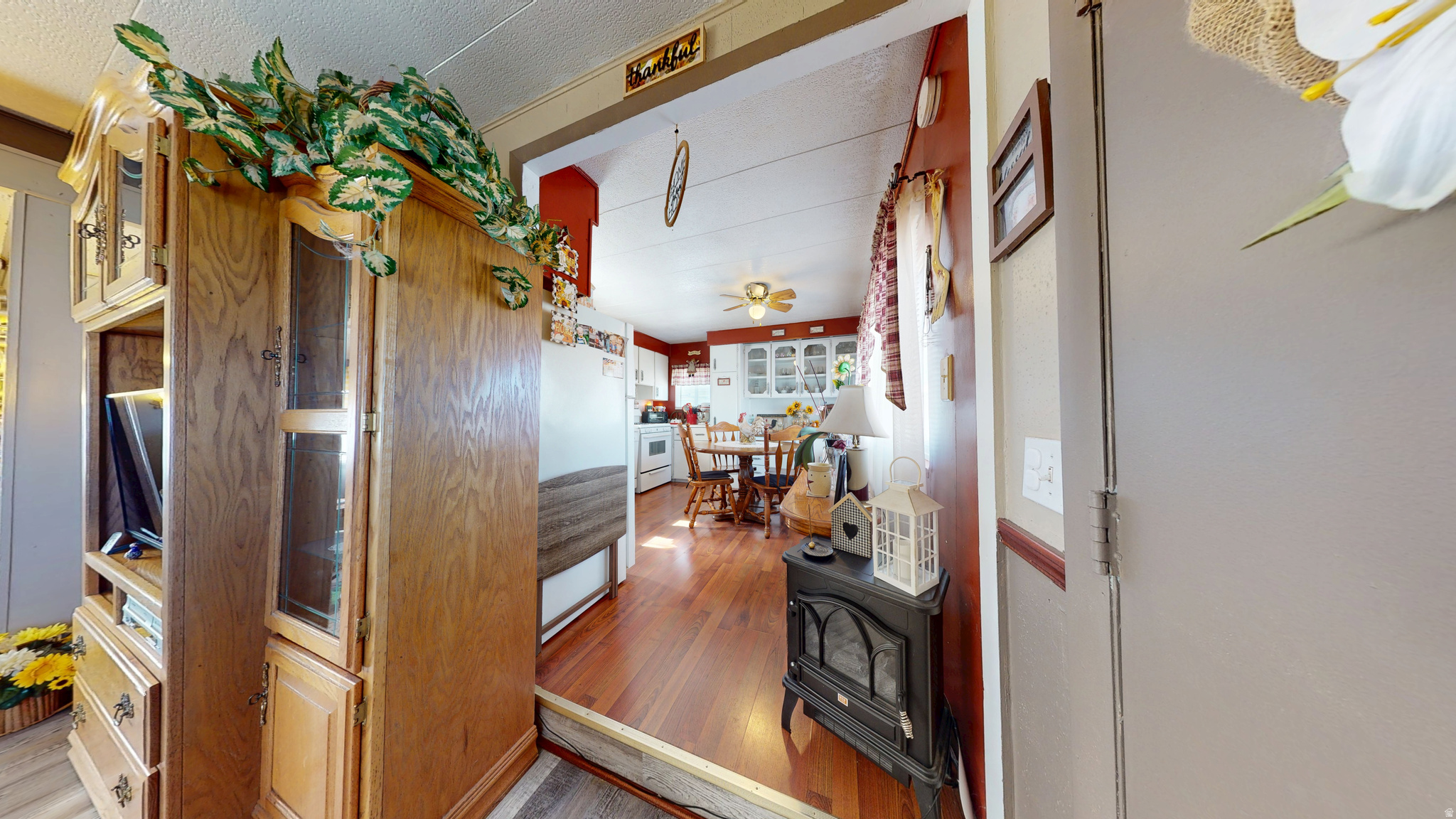 LILA CANYON - Residential