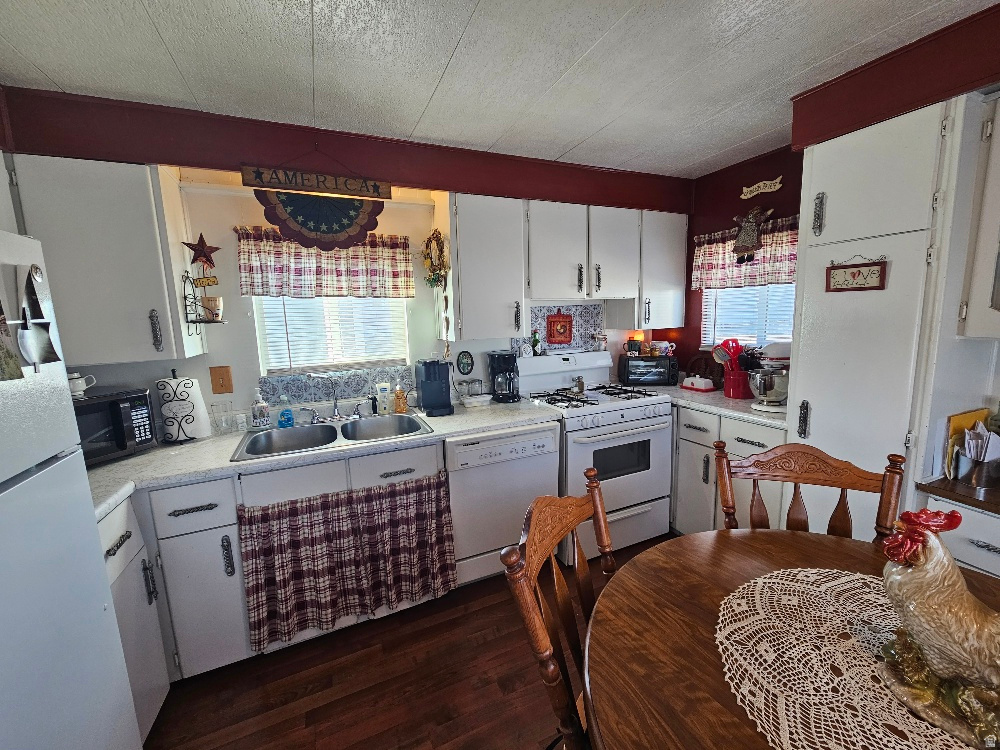 LILA CANYON - Residential