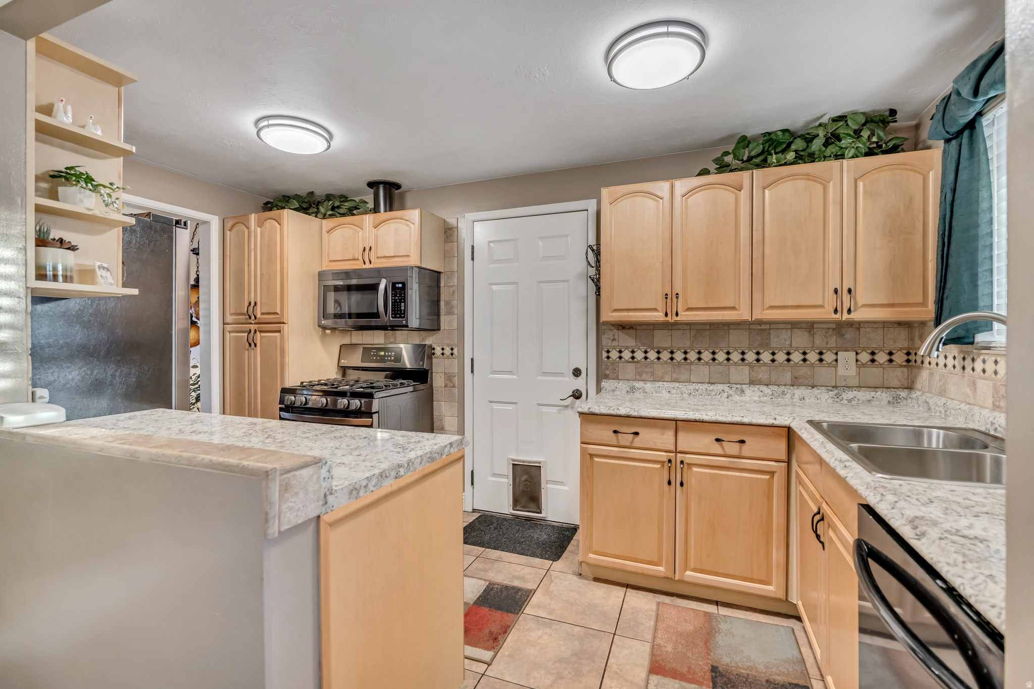 MEADOWBROOK VALLEY NO 2 - Residential