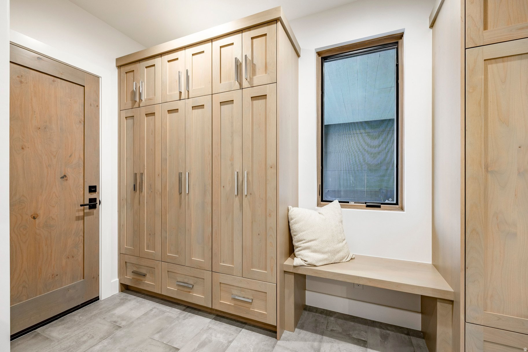 PROMONTORY VILLAS AT VISTA POINT - Residential