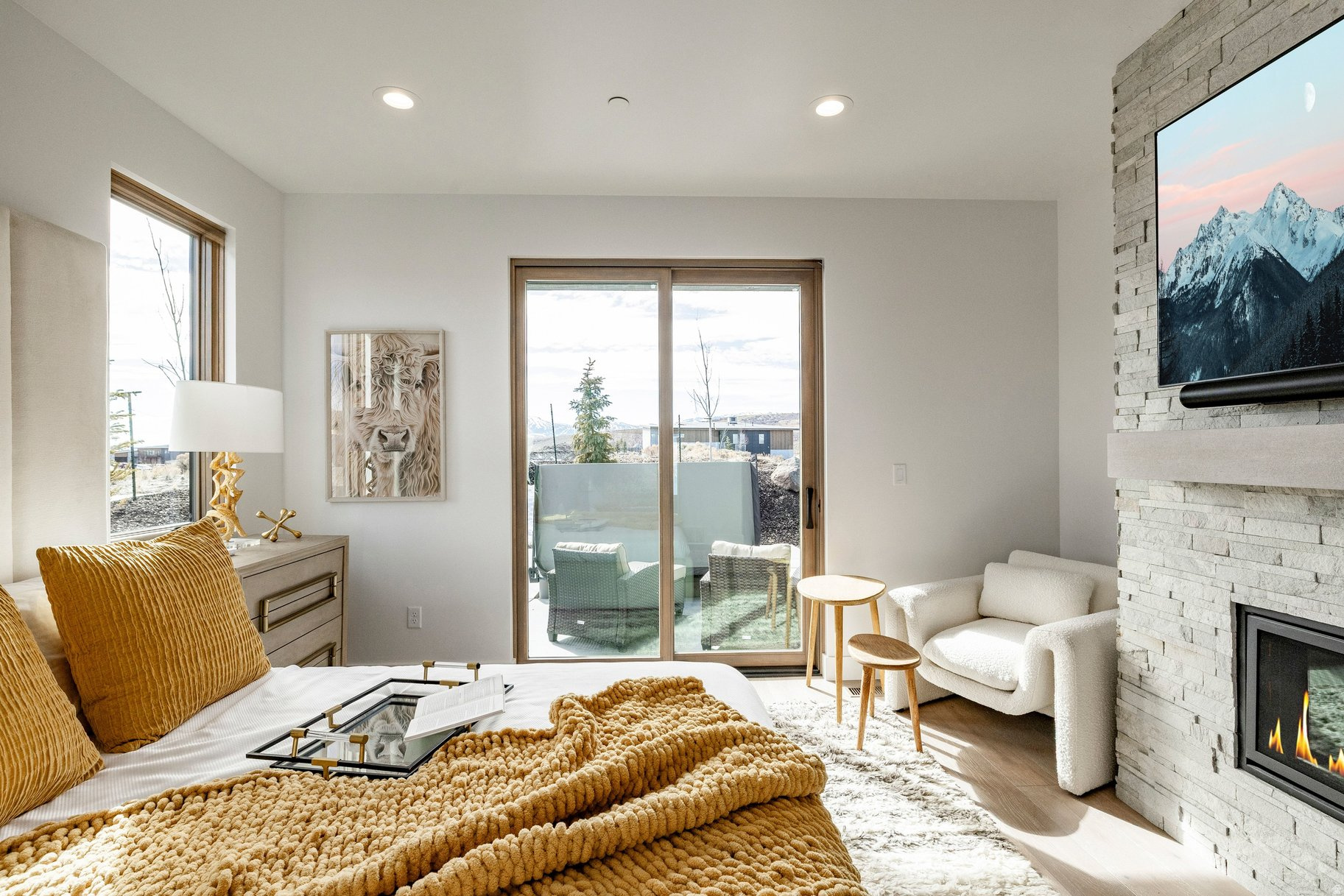 PROMONTORY VILLAS AT VISTA POINT - Residential