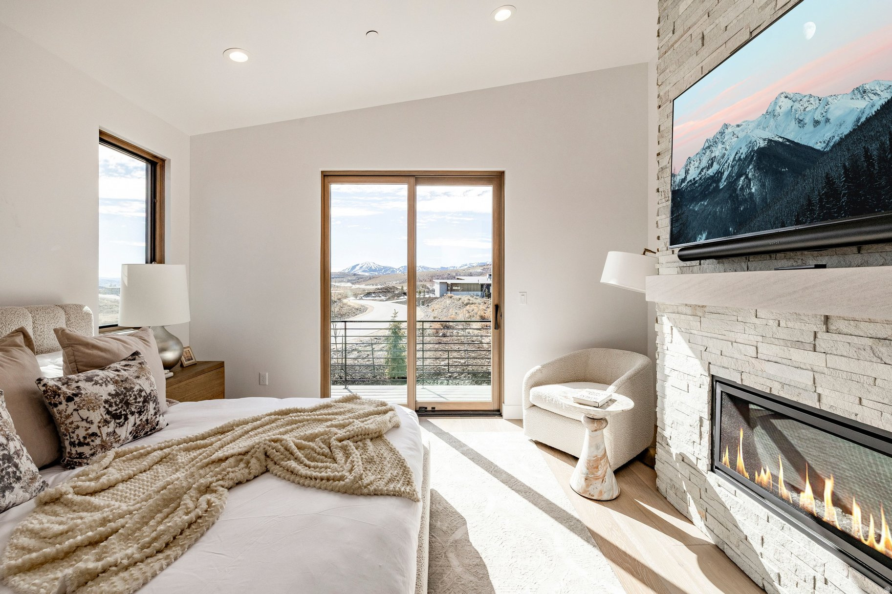 PROMONTORY VILLAS AT VISTA POINT - Residential