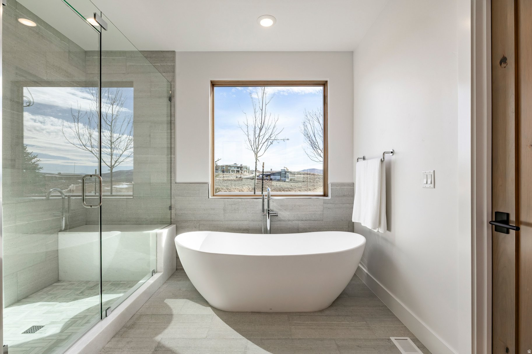 PROMONTORY VILLAS AT VISTA POINT - Residential