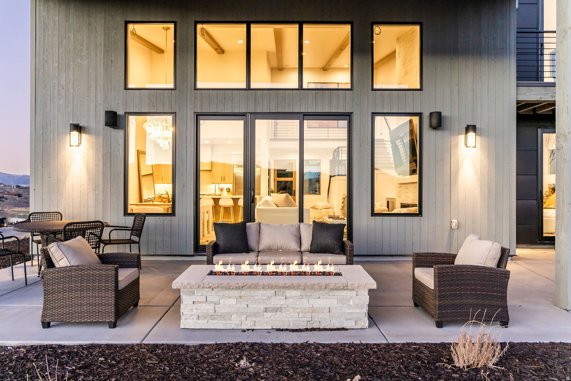 PROMONTORY VILLAS AT VISTA POINT - Residential