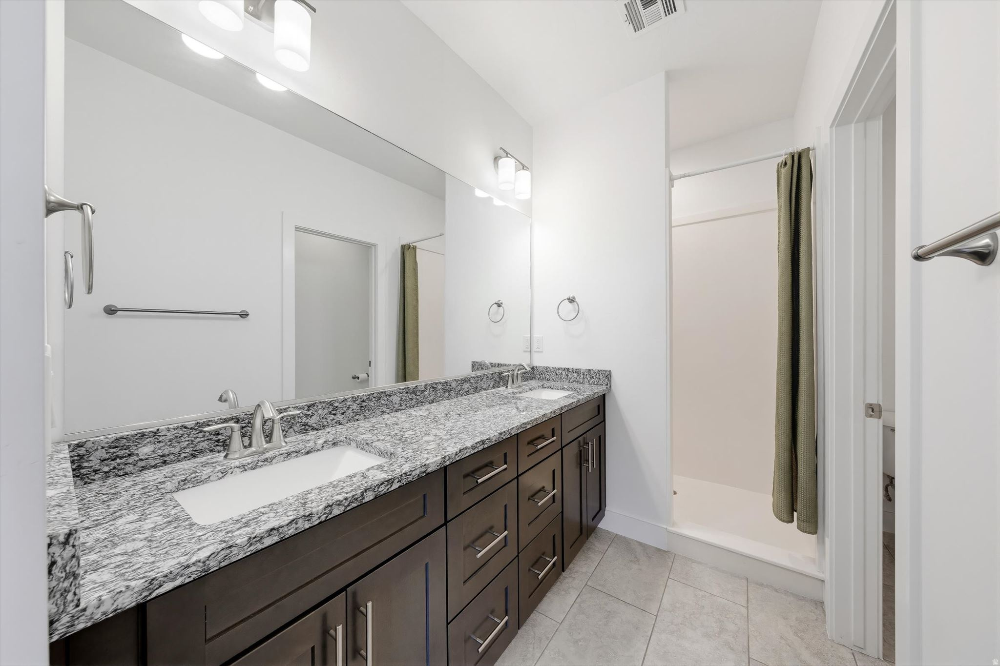 PAINTED SANDS PH 1 - Residential