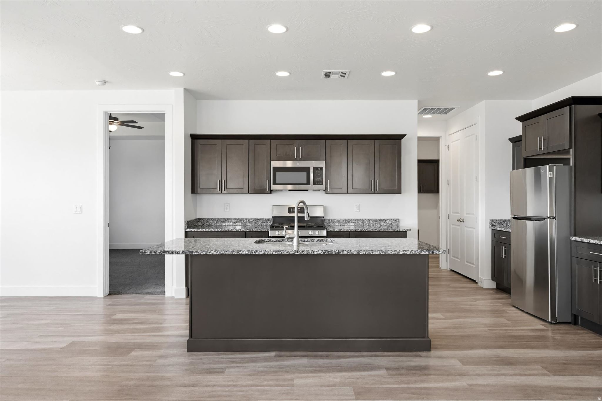 PAINTED SANDS PH 1 - Residential