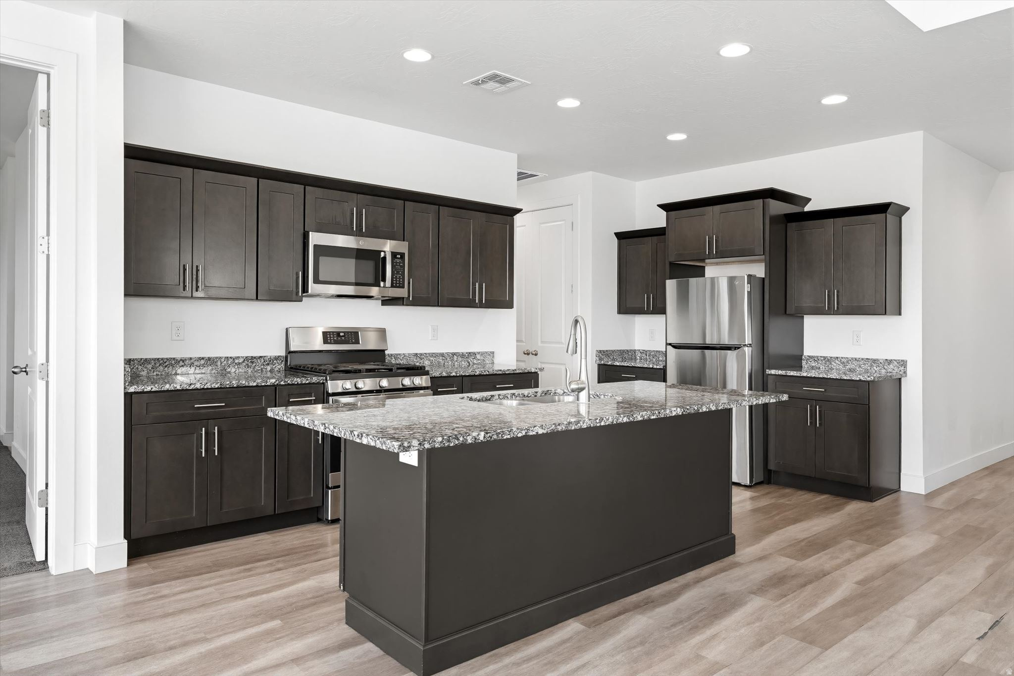 PAINTED SANDS PH 1 - Residential