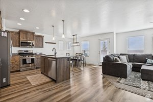 DESERT HOLLOW PH 2AND3 - Residential