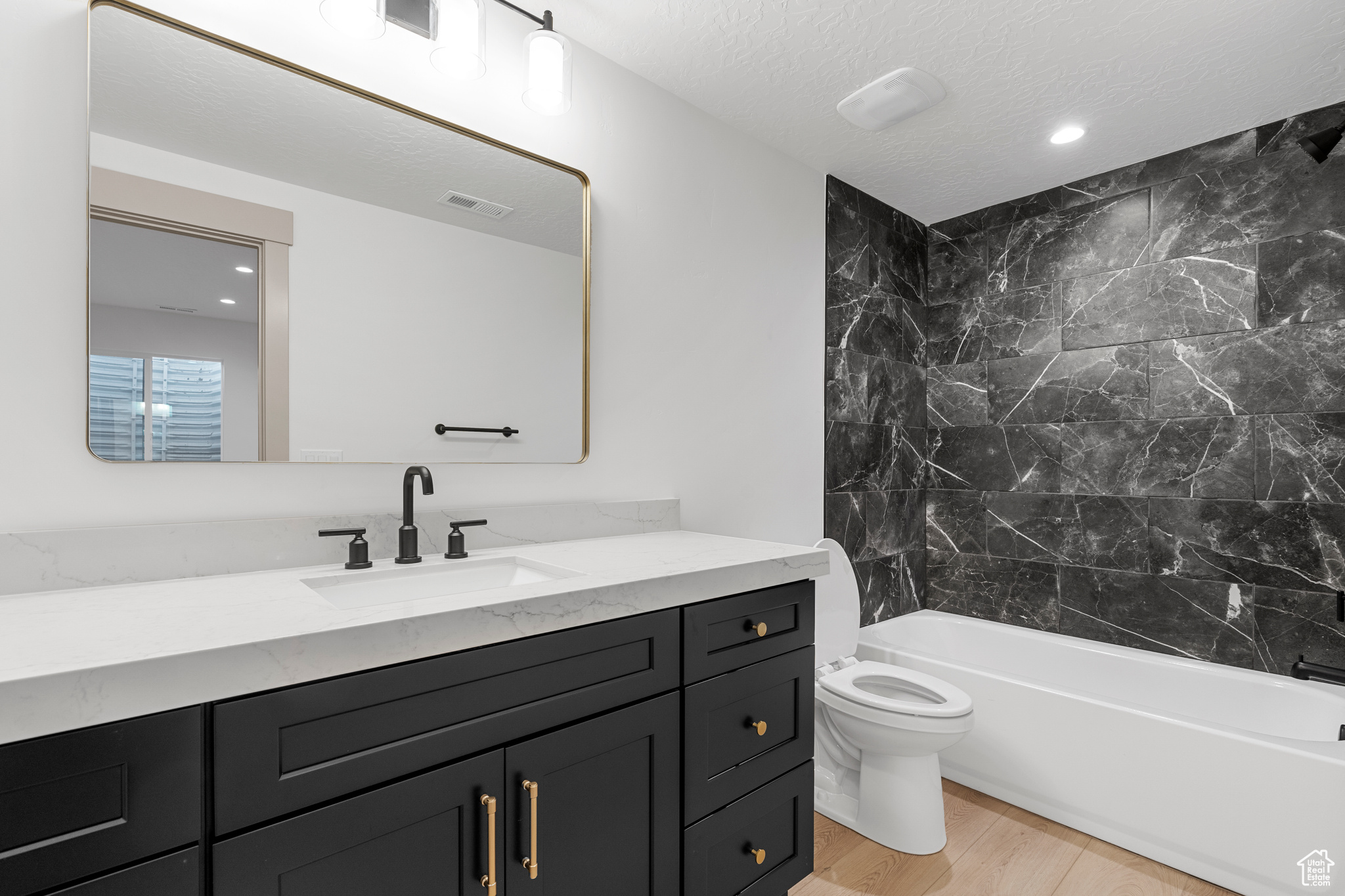 WEST RIDGE ESTATES - Residential