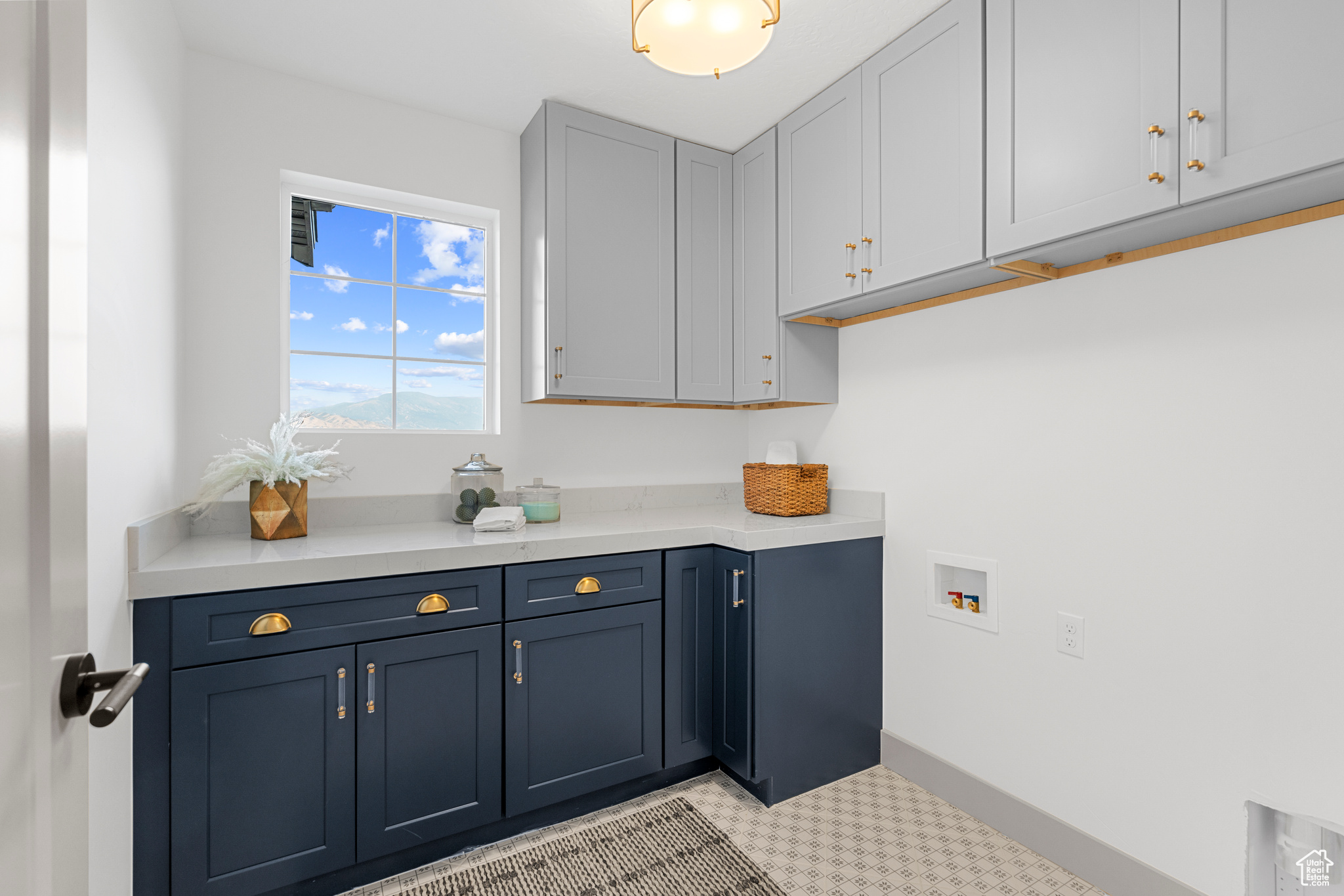 WEST RIDGE ESTATES - Residential