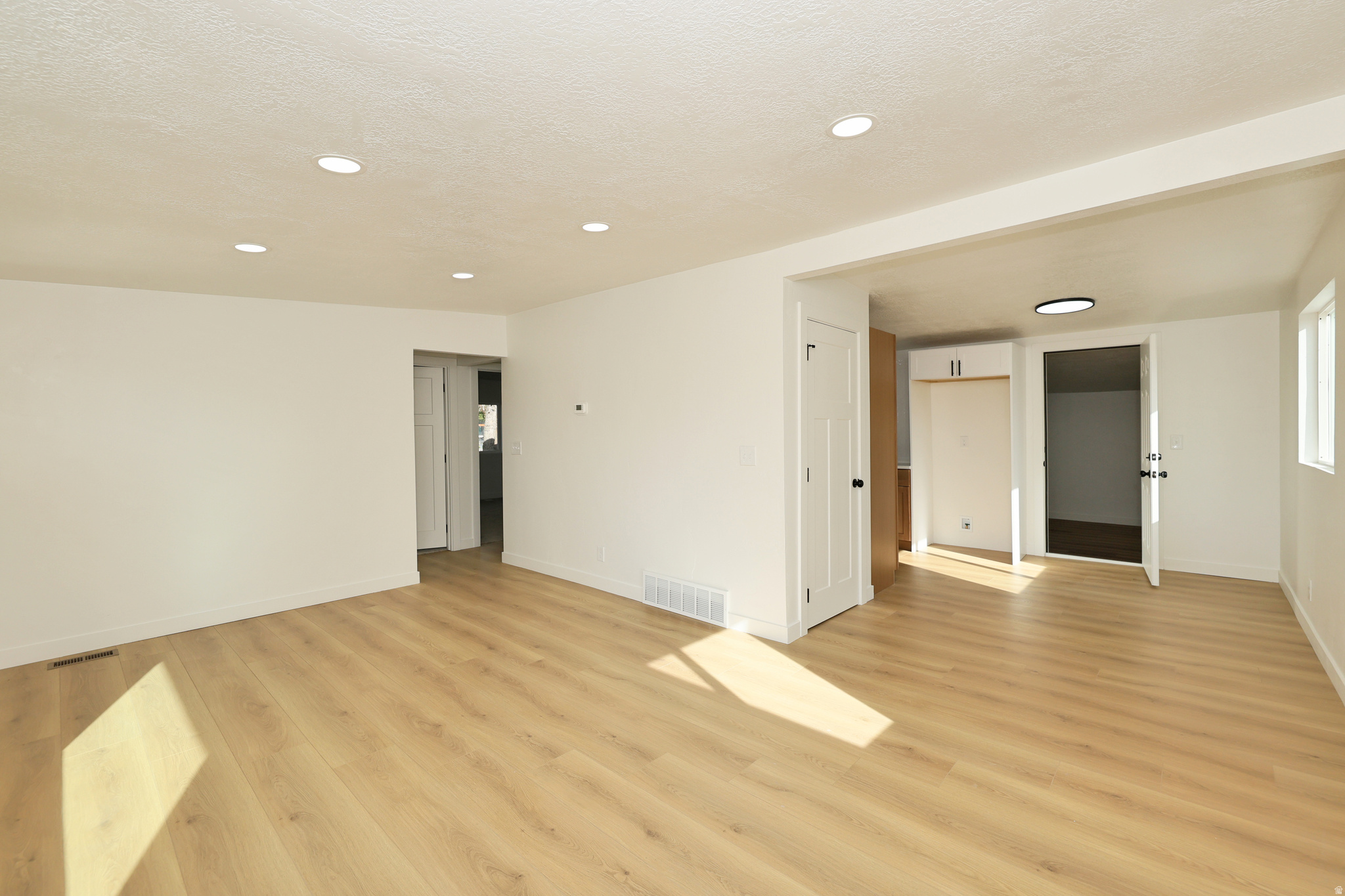 HILLSDALE SUB - Residential