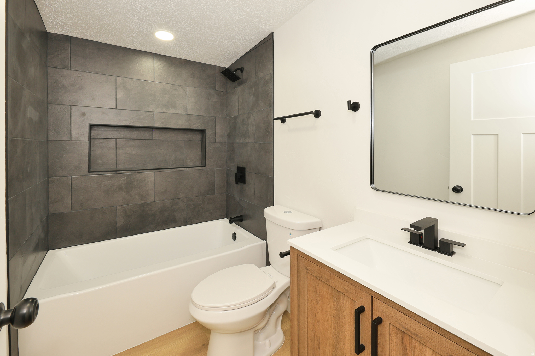 HILLSDALE SUB - Residential