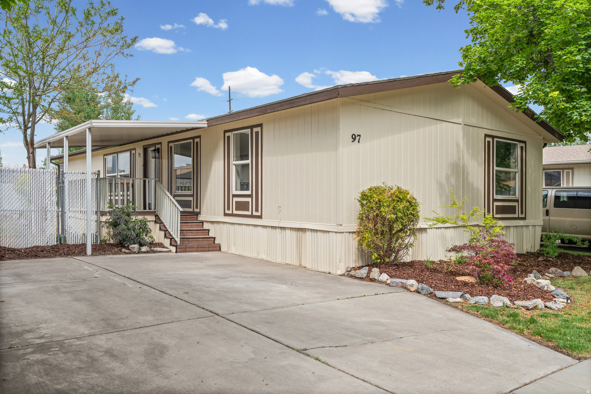 OAKBROOK - Residential