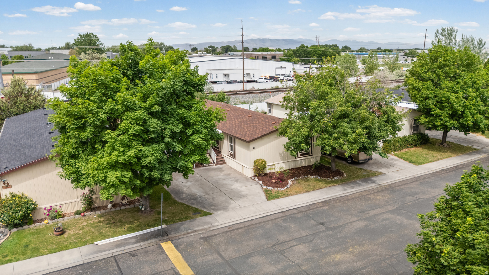 OAKBROOK - Residential