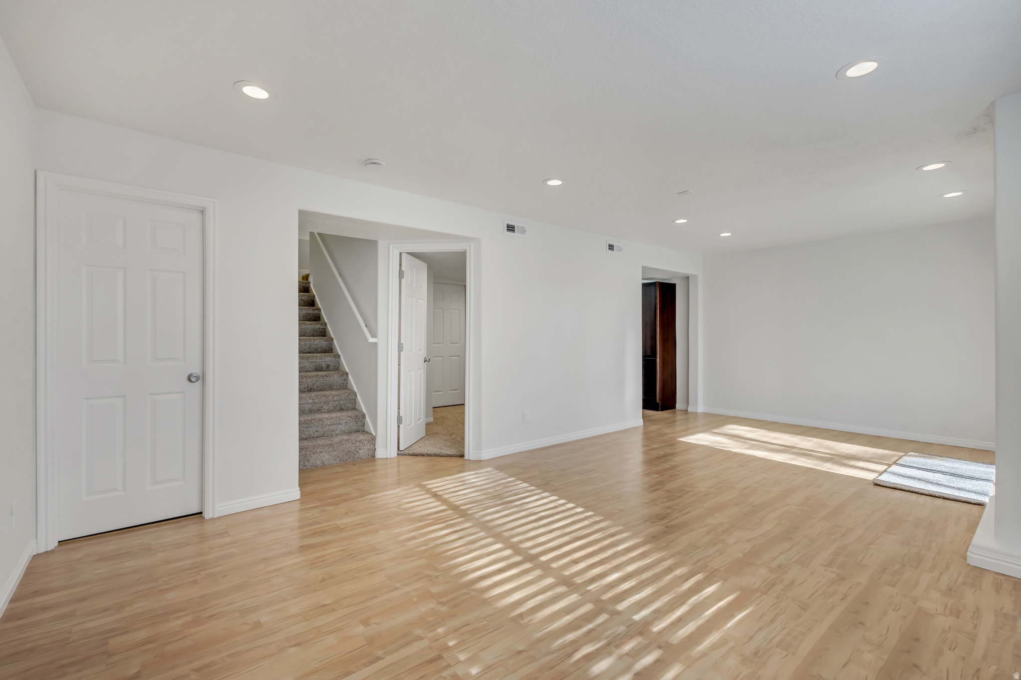 VINTAGE ON THE BLUFFS - Residential