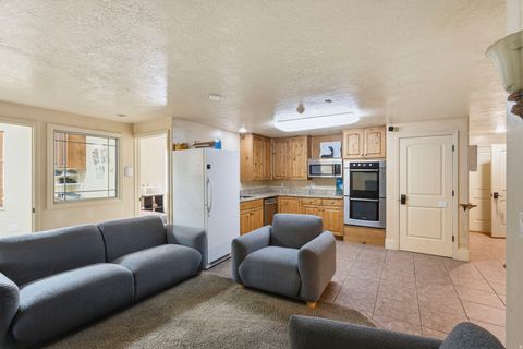 Tiny photo for 217 E SCENIC PEAK CV, Draper, UT 84020 (MLS # 2152299)