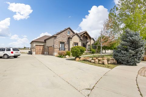 Tiny photo for 217 E SCENIC PEAK CV, Draper, UT 84020 (MLS # 2152299)