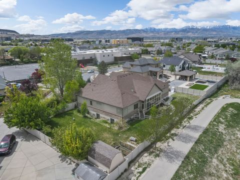Tiny photo for 217 E SCENIC PEAK CV, Draper, UT 84020 (MLS # 2152299)