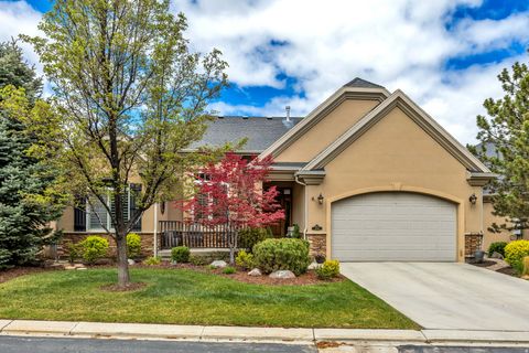 Photo of 1566 E FAIRWAY RIDGE RD S, Draper, UT 84020 (MLS # 2153332)