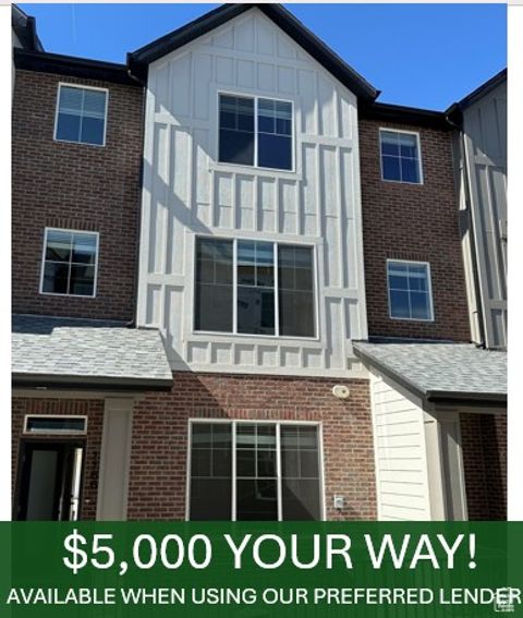 Photo of 1166 N CLIFTON PL #113, North Salt Lake, UT 84054 (MLS # 2113820)