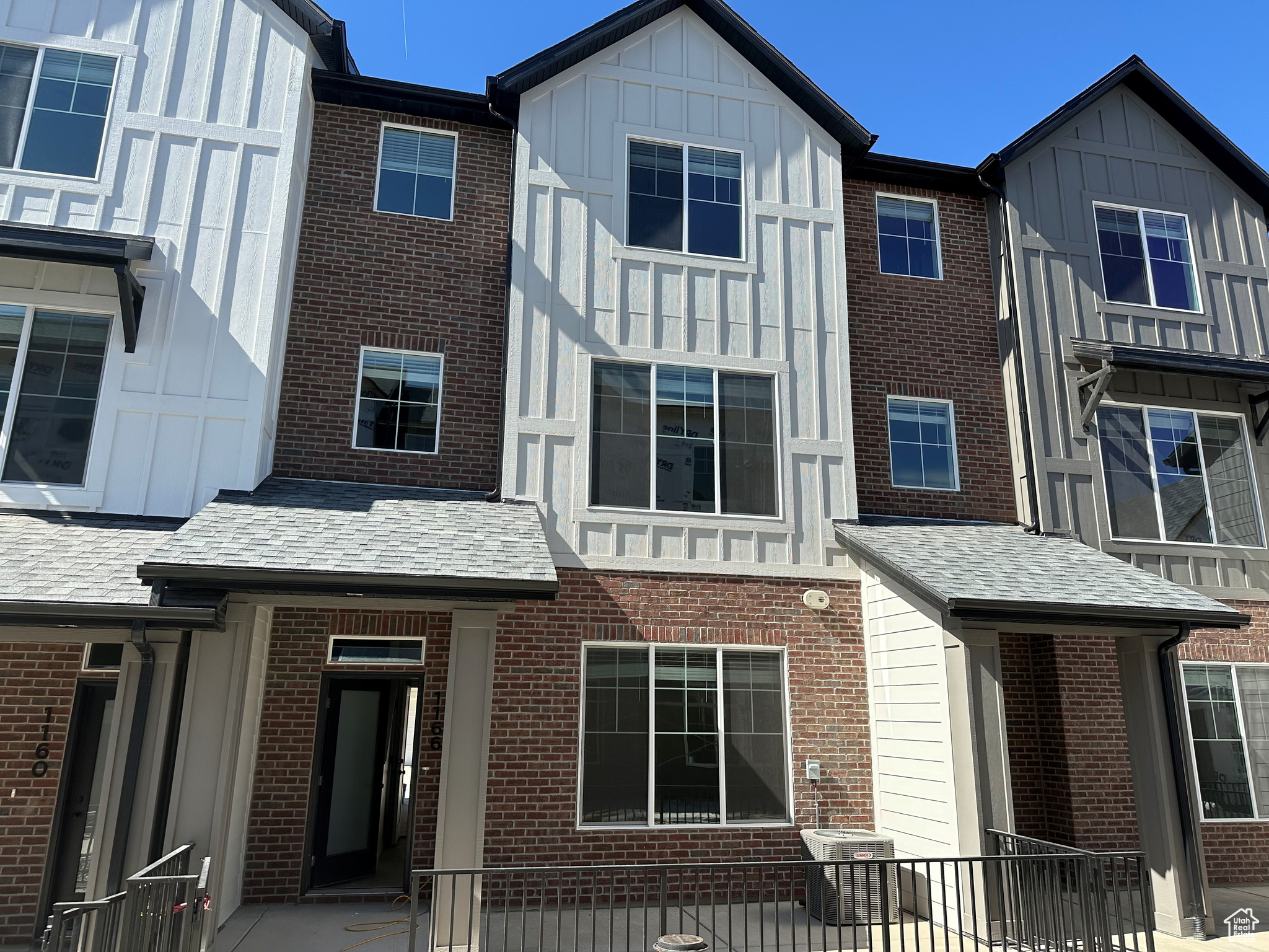 CLIFTON PLACE - Residential